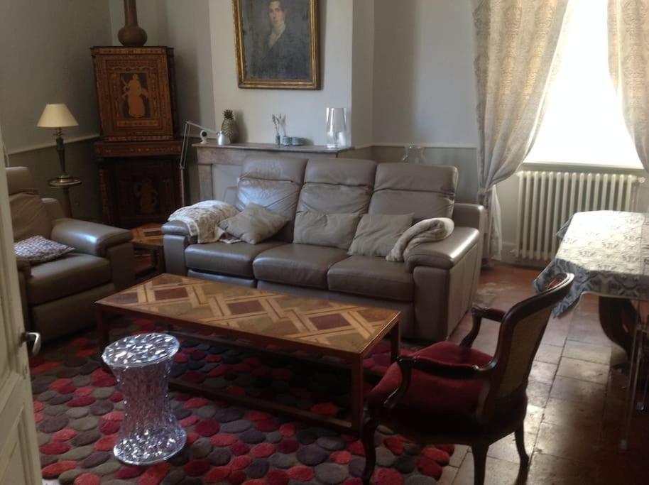Ancien Presbytere Au Coeur Du Village Mauvezin  Dış mekan fotoğraf